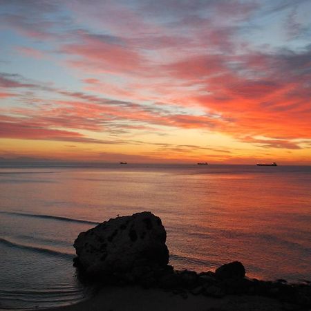 Spectacular Beachfront Duplex On The Mediterranean - Caleta, Catalan Bay Gibraltar Exterior foto