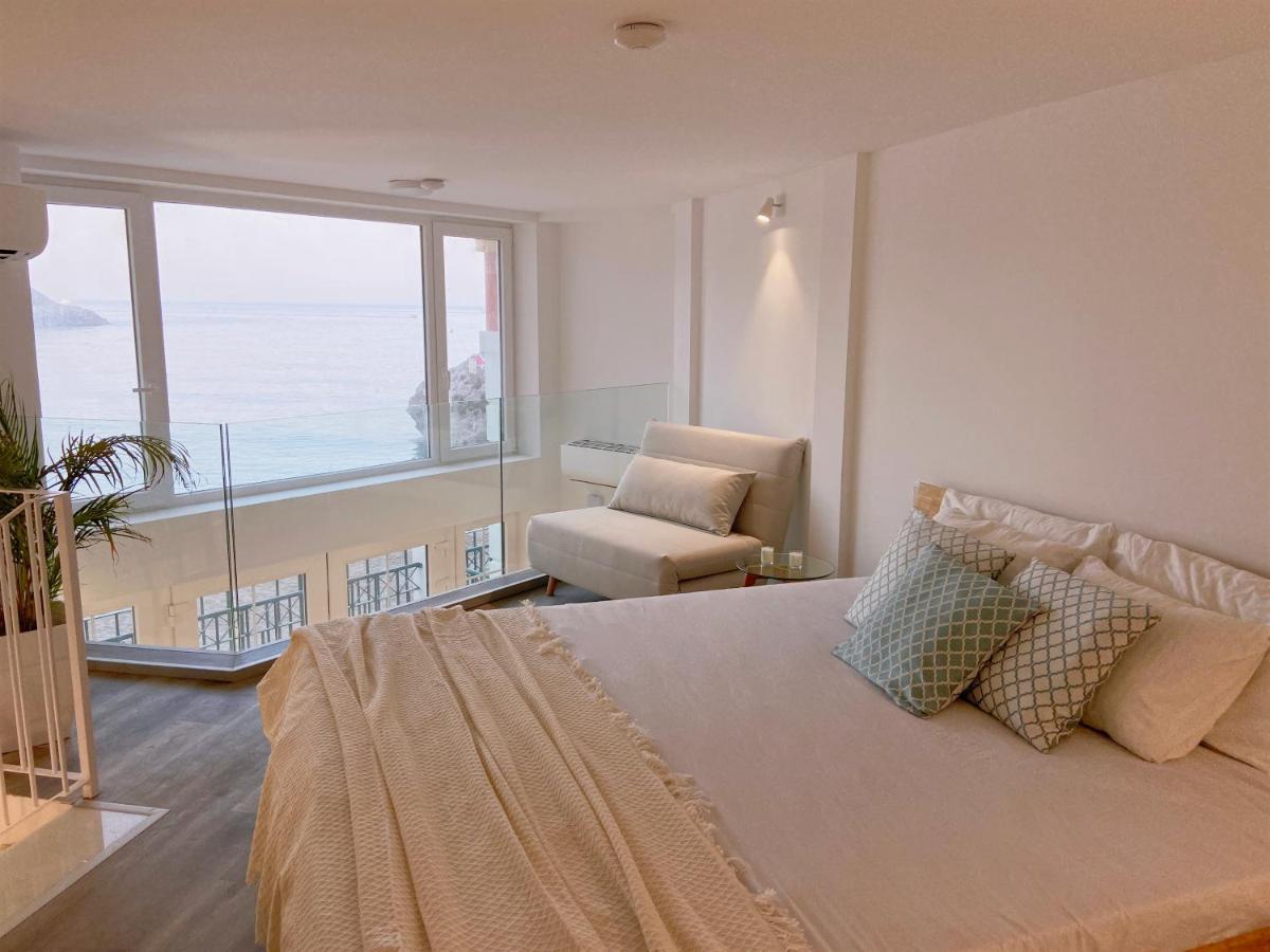 Spectacular Beachfront Duplex On The Mediterranean - Caleta, Catalan Bay Gibraltar Exterior foto